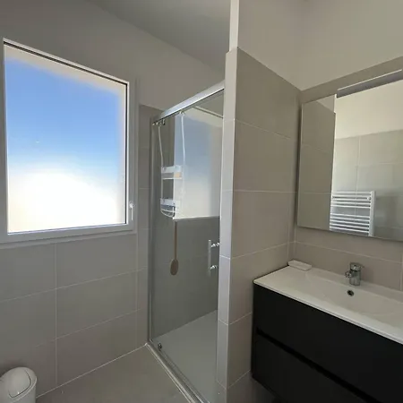 Hébergement de vacances Duplex De Standing Pour 7 Pers. Avec Terrasse Et Parking A 500m De La - Fr-1-81-642 *
