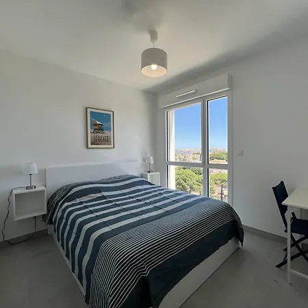 Hébergement de vacances Duplex De Standing Pour 7 Pers. Avec Terrasse Et Parking A 500m De La - Fr-1-81-642 *